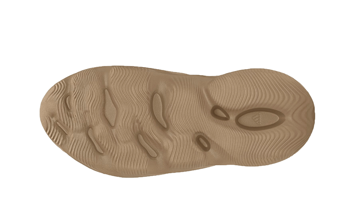 Yeezy Foam RNNR Clay Taupe (GV6842) - 38 EU - 5 US - Brown | SOSUKICKS