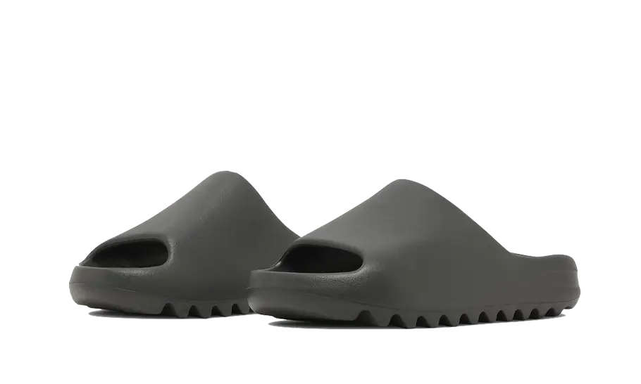 Yeezy Slide Dark Onyx (ID5103) - 38 EU - 5 US - Black | SOSUKICKS