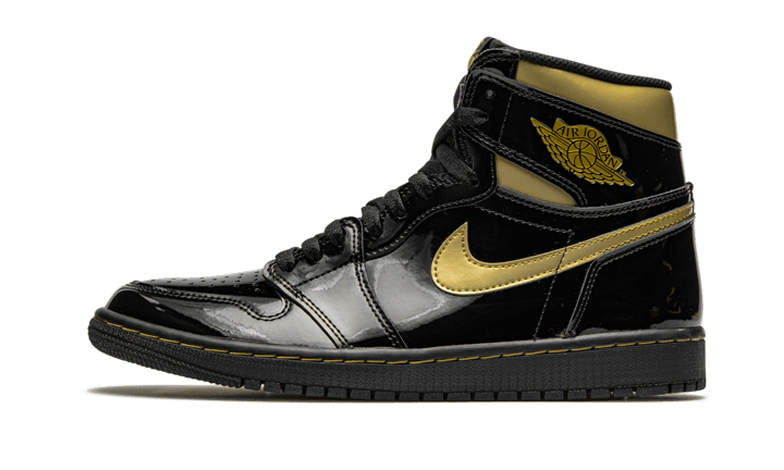 Air Jordan 1 High Black Metallic Gold (555088-032) - EU 35.5–46 - Yellow | SOSUKICKS