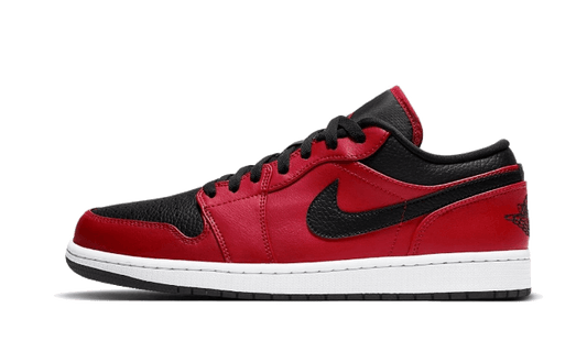 Air Jordan 1 Low Reverse Bred Pebbled Swoosh (553558-605) - EU 40–46 - Red | SOSUKICKS