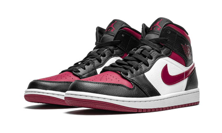 Air Jordan 1 Mid Bred Toe (554724-066) - 36 EU - 4Y US - Red | SOSUKICKS