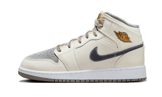 Air Jordan 1 Mid  Velvet Toe (FB9899-100) - EU 36–40 - White | SOSUKICKS