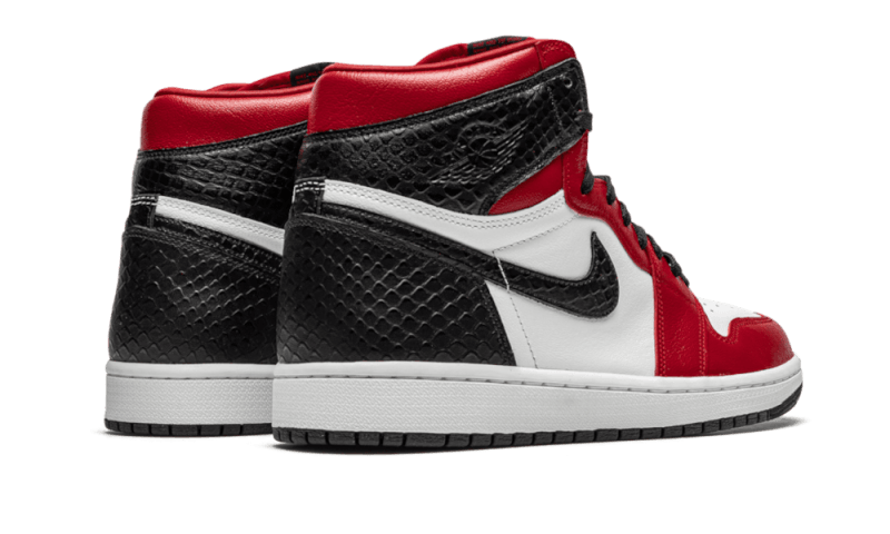 Air Jordan 1 Retro High Satin Snake Chicago (CD0461-601) - 36.5 EU - 4.5 US - Red | SOSUKICKS
