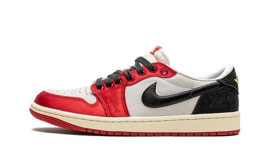 Air Jordan 1 Retro Low OG Trophy Room (FN0432-100) - EU 35.5–49.5 - White | SOSUKICKS