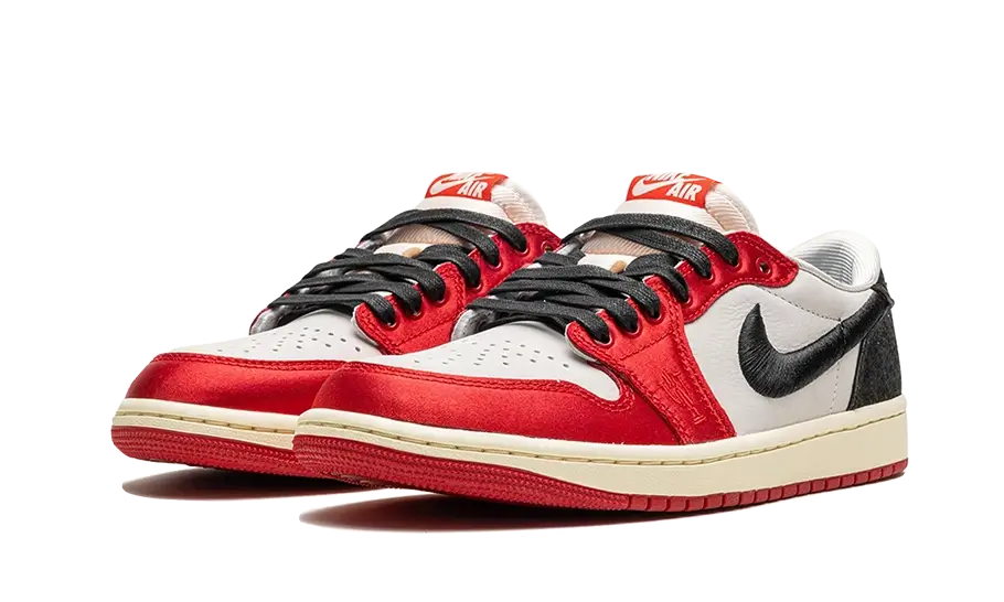 Air Jordan 1 Retro Low OG Trophy Room (FN0432-100) - 36 EU - 4Y US - White | SOSUKICKS
