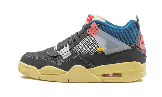 Air Jordan 4 Retro Union Off Noir (DC9533-001) - EU 36–47.5 - Black | SOSUKICKS