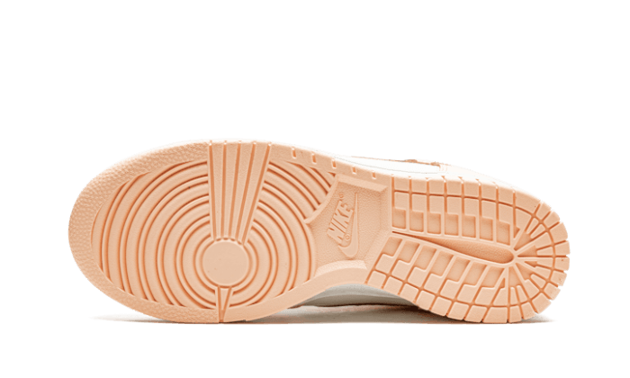 Dunk High Crimson Tint (DD1869-104) - 37.5 EU - 5 US - Red | SOSUKICKS