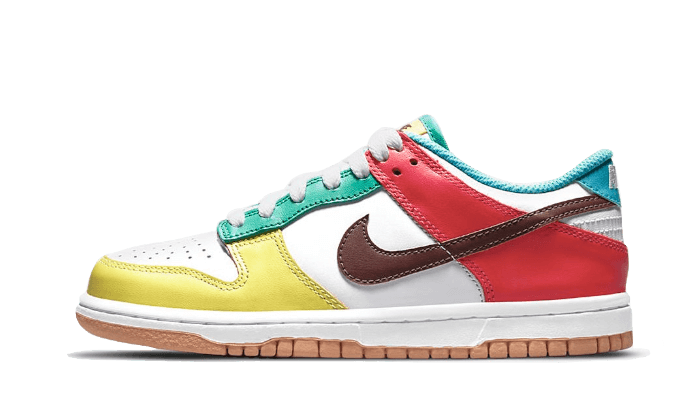 Dunk Low SE Free 99 Pack White (CZ2496-100) - EU 36–46 - White | SOSUKICKS