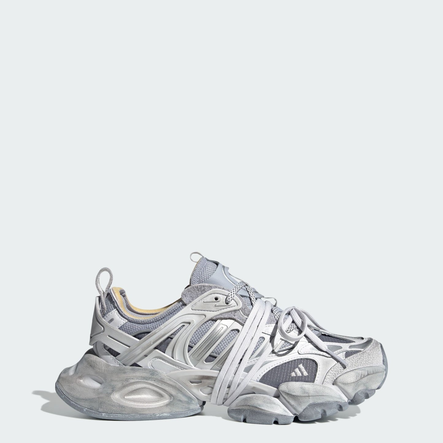 adidas XLG Runner Deluxe Gray