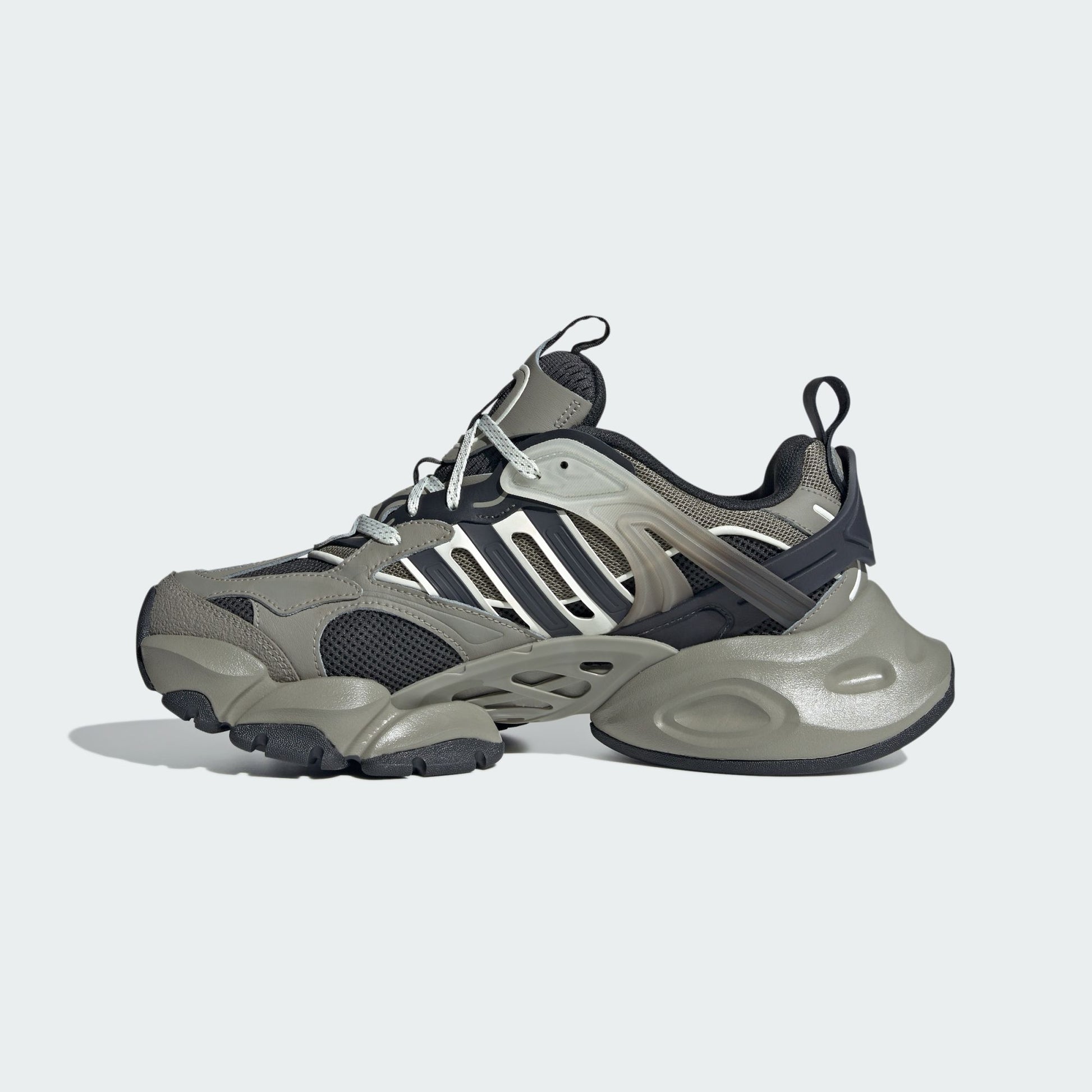 adidas XLG Runner Deluxe Grey