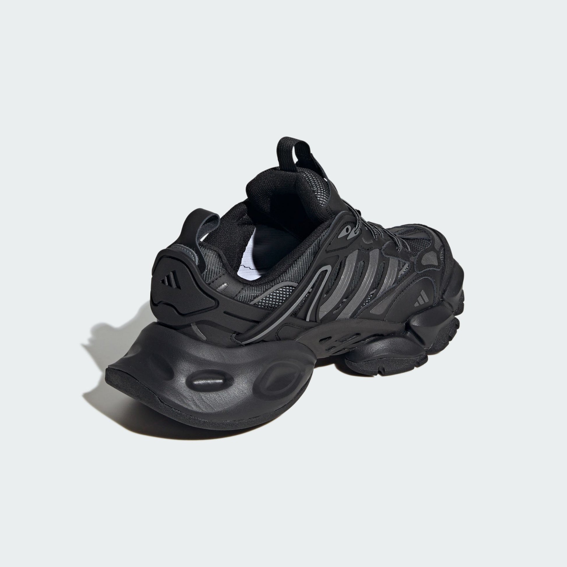 adidas XLG Runner Deluxe Black