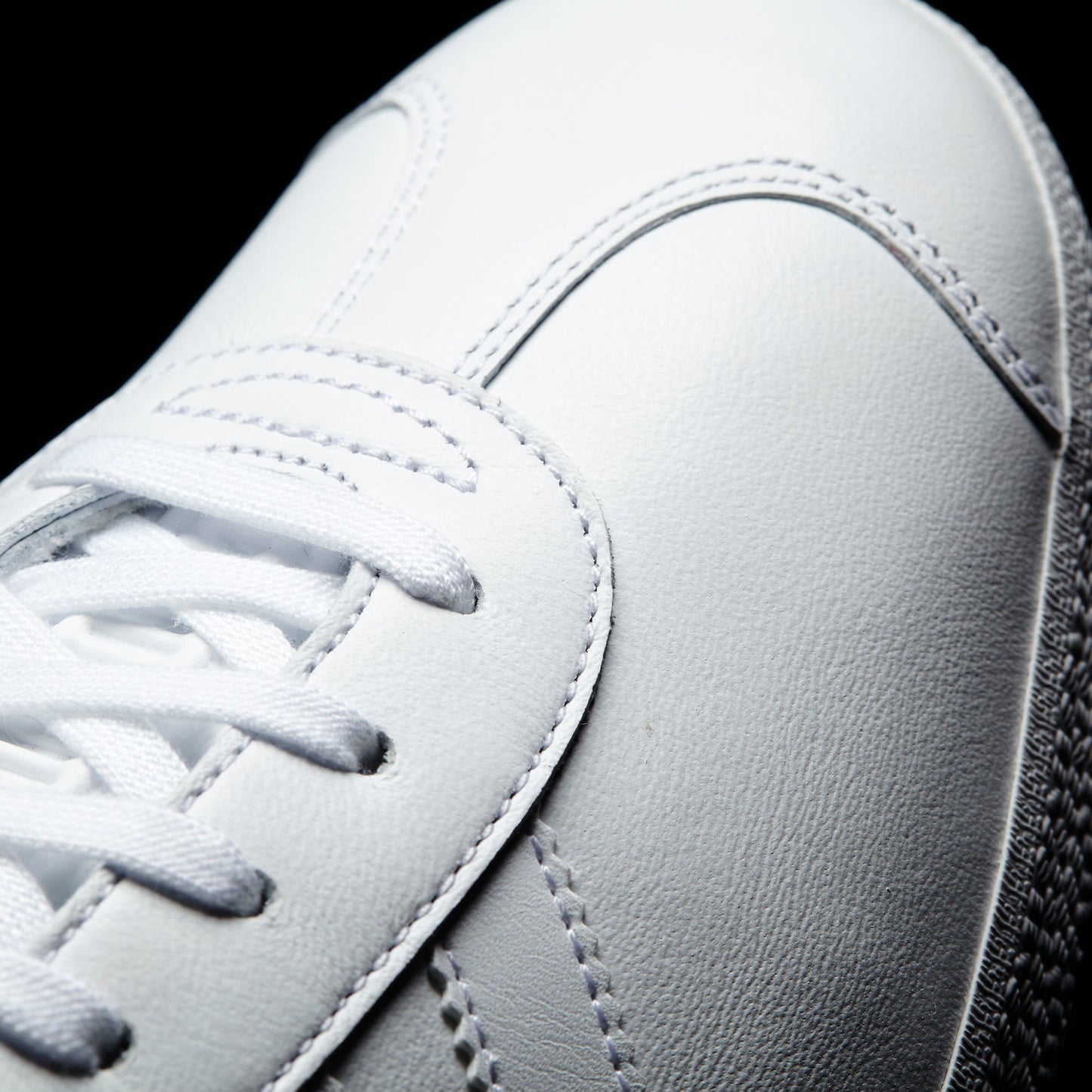 adidas Gazelle White/White-Gold Metallic