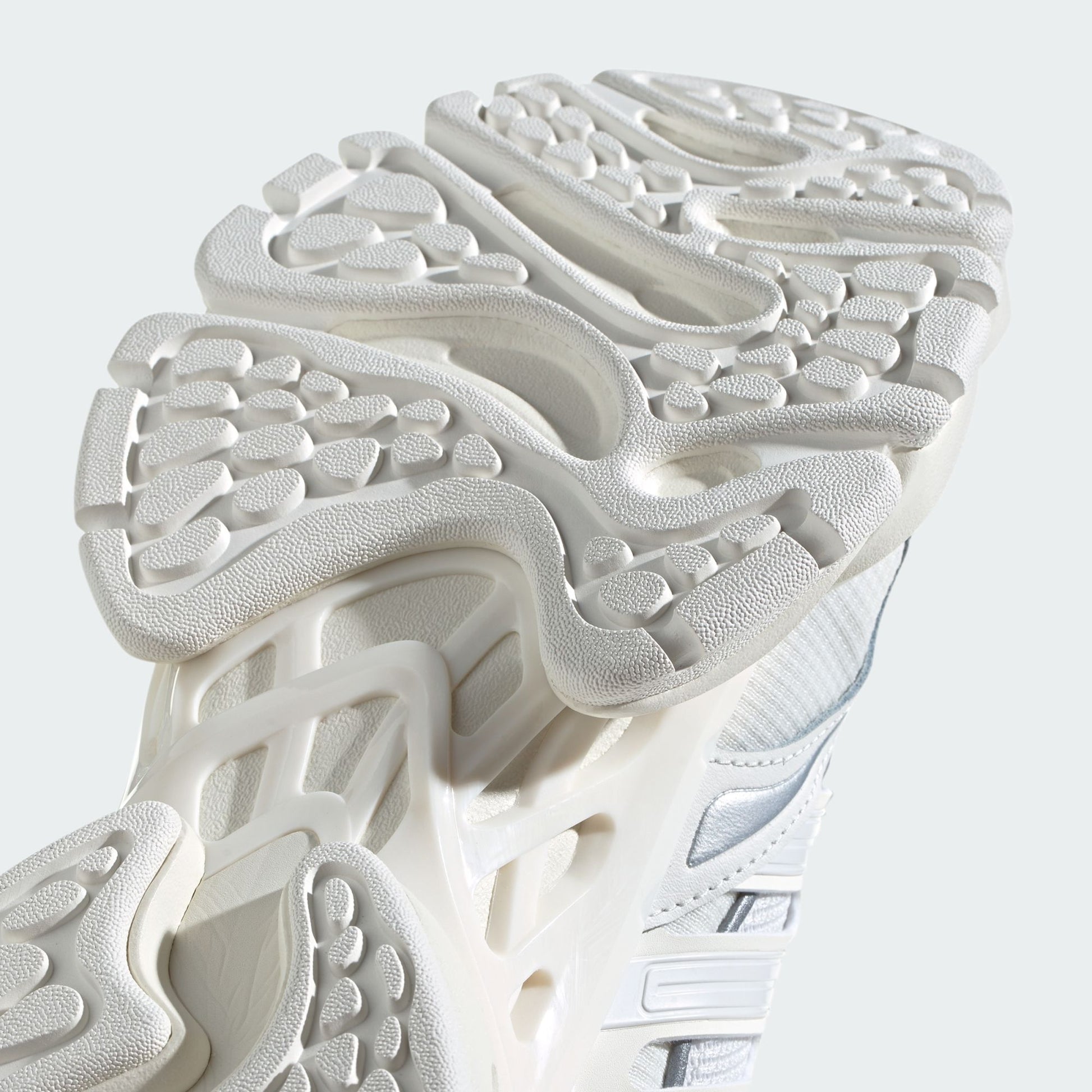 adidas Vento XLG Deluxe White Sail