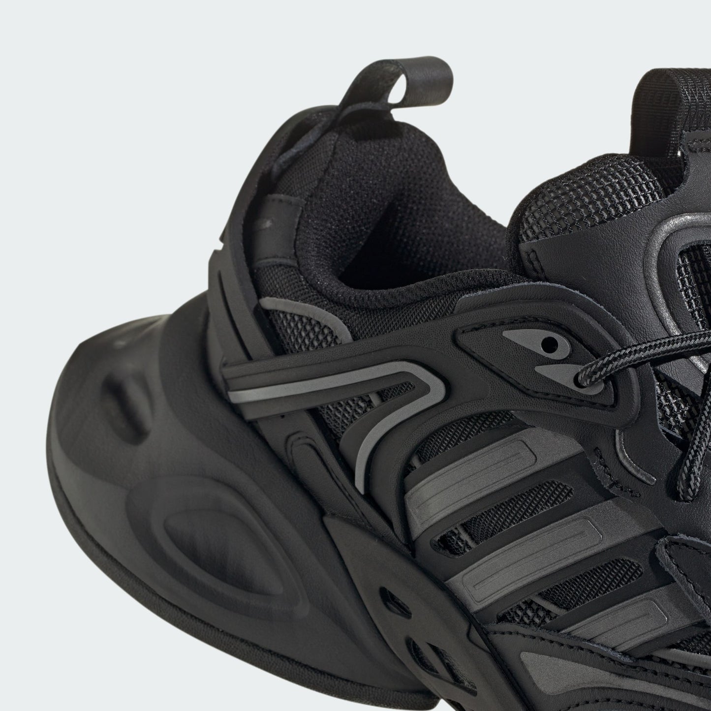 adidas XLG Runner Deluxe Black