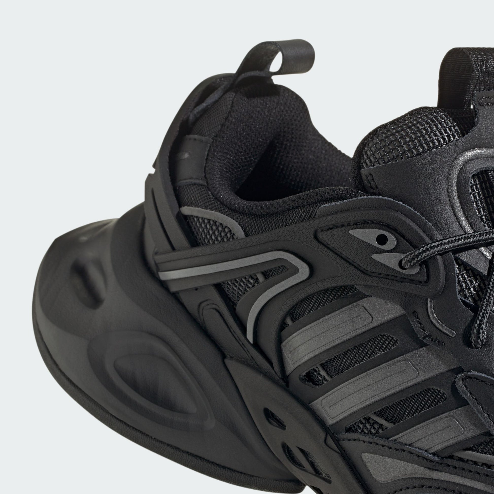 adidas XLG Runner Deluxe Black