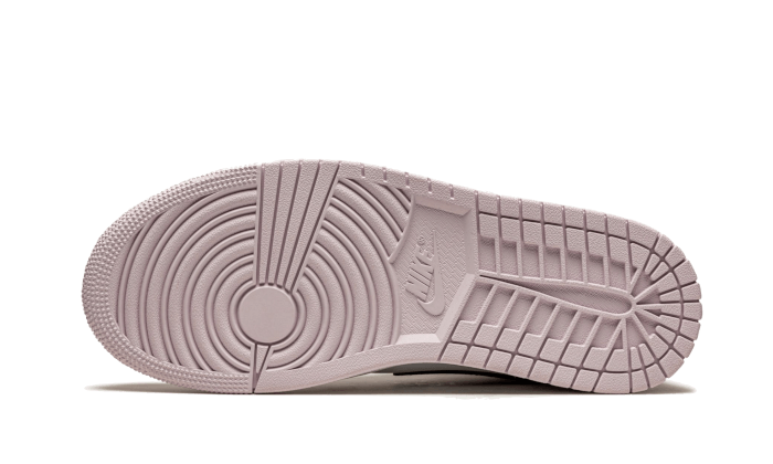 Air Jordan 1 Mid Barely Rose (BQ6472-500) - 38 EU - 5.5 US - Pink | SOSUKICKS