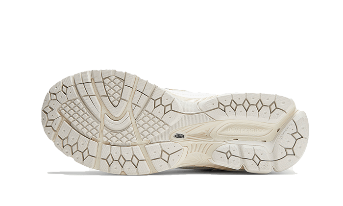 1906D Protection Pack White Leather (M1906DE) - 37.5 EU - 5 US - White | SOSUKICKS