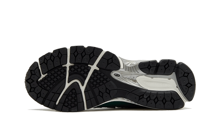 1906R Green Suede Metallic Silver (M1906RX) - 38 EU - 5.5 US - Gray | SOSUKICKS