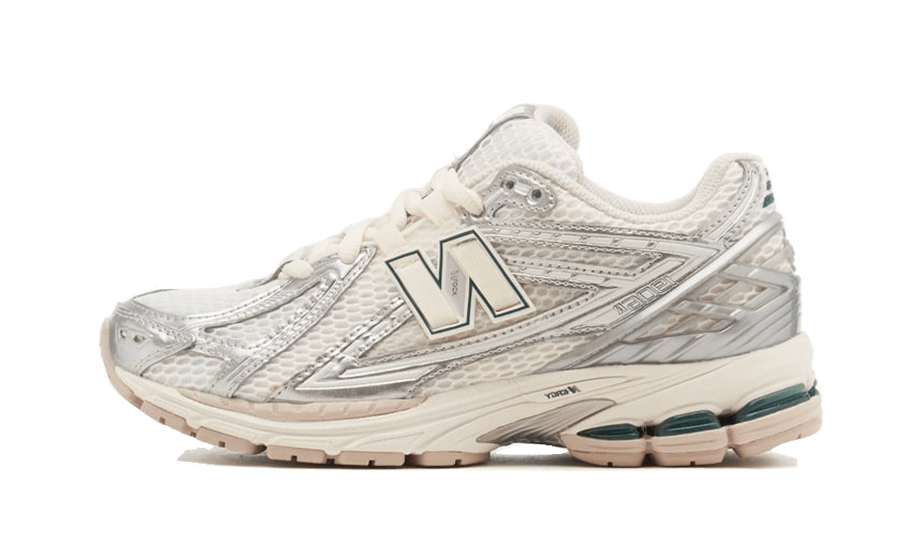 1906R Silver Metallic Cream (M1906REE) - EU 36–46.5 - Beige | SOSUKICKS