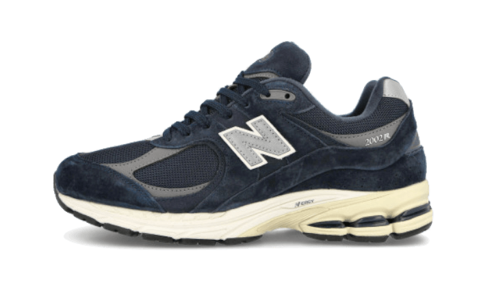2002R Navy Eclipse (M2002RCA) - EU 40–46.5 - Navy | SOSUKICKS