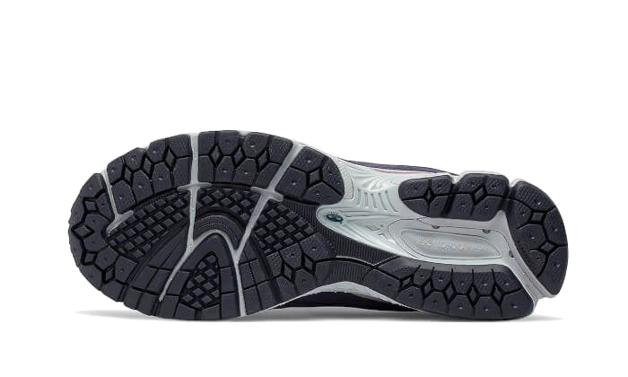 2002R Night Tide (M2002RWC) - 37 EU - 4.5 US - Navy | SOSUKICKS