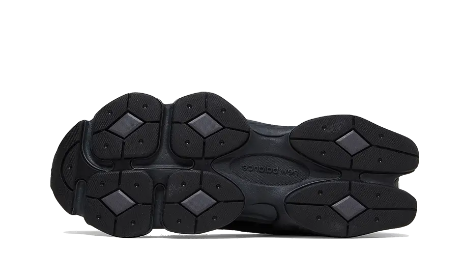 9060 Triple Black Leather (U9060NRI) - 37.5 EU - 5 US - Black | SOSUKICKS