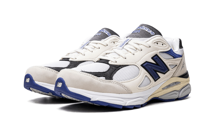 990V3 - Made In USA Cream Blue (M990WB3) - 37 EU - 4.5 US - Blue | SOSUKICKS