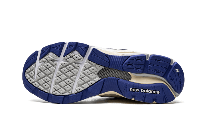 990V3 - Made In USA Cream Blue (M990WB3) - 38 EU - 5.5 US - Blue | SOSUKICKS