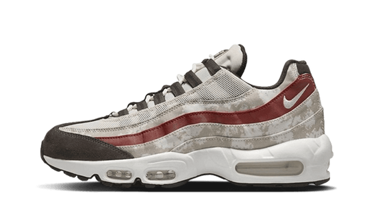 Nike Air Max 95 SE Social FC