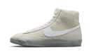 Blazer Mid '77 EMB Summit White