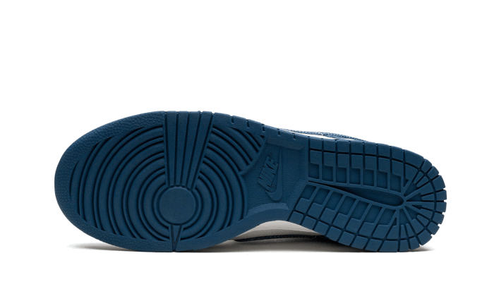 Dunk Low Industrial Blue Sashiko (DV0834-101) - 40.5 EU - 7.5 US - Blue | SOSUKICKS