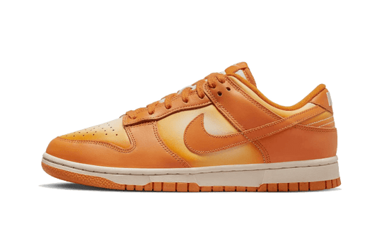 Dunk Low Magma Orange (DX2953-800) - EU 35.5–44.5 - Orange | SOSUKICKS