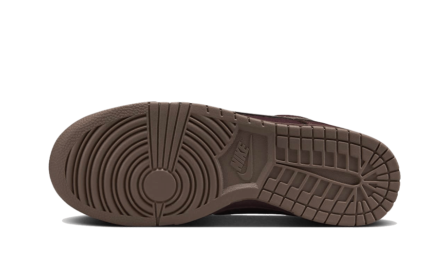 Dunk Low Premium Burgundy Crush (FB8895-600) - 37.5 EU - 5 US - Burgundy | SOSUKICKS