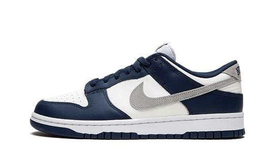 Dunk Low Summit White Midnight Navy (FD9749-400) - EU 35.5–47.5 - Navy | SOSUKICKS