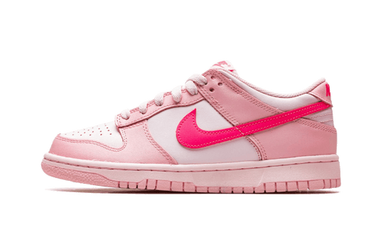 Dunk Low Triple Pink (Barbie) (DH9765-600) - EU 35.5–40 - Pink | SOSUKICKS