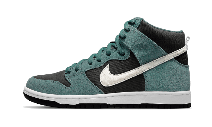 Nike SB Dunk High Green Suede (DQ3757-300) - EU 36–46 - Green | SOSUKICKS