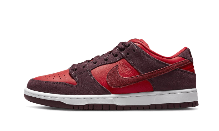 SB Dunk Low Cherry (DM0807-600) - EU 36–47.5 - Red | SOSUKICKS