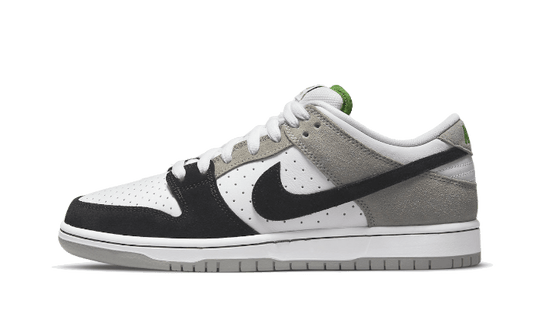 SB Dunk Low Chlorophyll (BQ6817-011) - EU 36–46 - Gray | SOSUKICKS