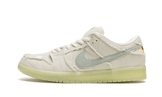 SB Dunk Low Mummy (DM0774-111) - EU 36–46 - Beige | SOSUKICKS