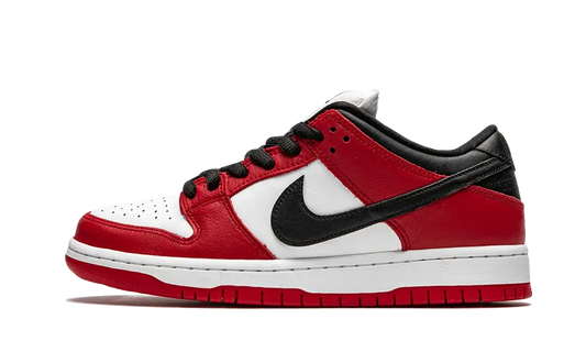 SB Dunk Low Pro Chicago (BQ6817-600) - EU 40–46 - Red | SOSUKICKS