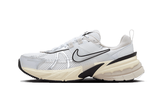 V2K Run Metallic Silver (FD0736-100) - EU 35.5–45 - Gray | SOSUKICKS