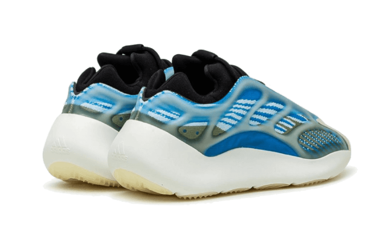 Yeezy 700 V3 Arzareth (G54850) - 37 1/3 EU - 5 US - Blue | SOSUKICKS