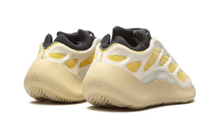 Yeezy 700 V3 Safflower (G54853) - 37 1/3 EU - 5 US - Yellow | SOSUKICKS