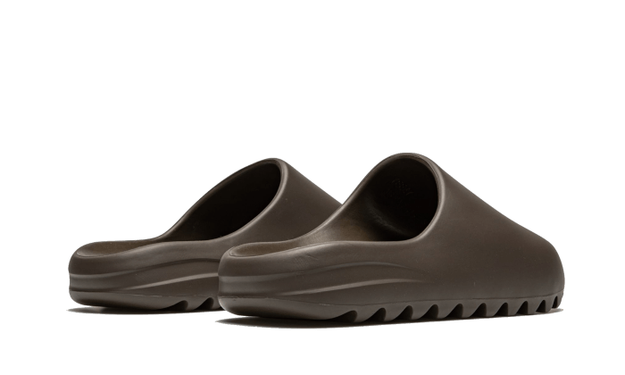 Yeezy Slide Soot (G55495/GX6141) - 40.5 EU - 7 US - Black | SOSUKICKS