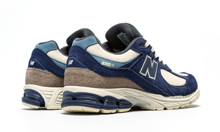 New Balance 2002R Navy Cream - M2002RG