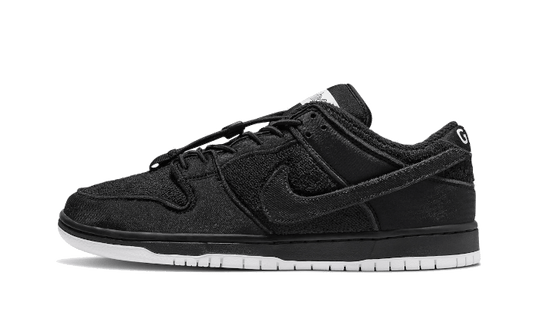 Nike SB Dunk Low Gnarhunters - DH7756-010