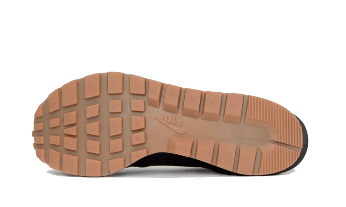 Vaporwaffle Sacai Black Gum – SOSUKICKS